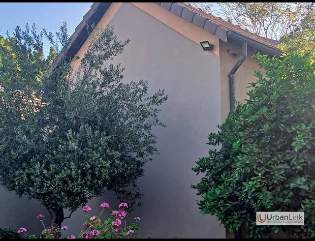 3 BEDROOM FREEHOLD FOR SALE IN SAFARI GARDENS